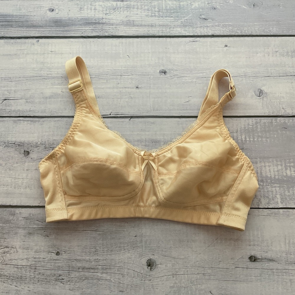 Perfection By Spenco Mastectomy Bra Womens 32A Nude Beige Wireless Soft Cup